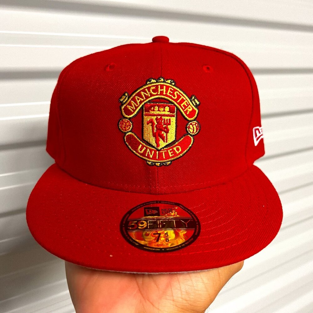 Manchester United Soccer Premier League Fitted Hat Red - New